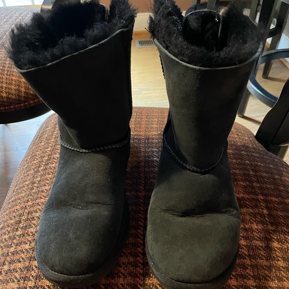 Black Ugg Boots - Picture 1 of 2